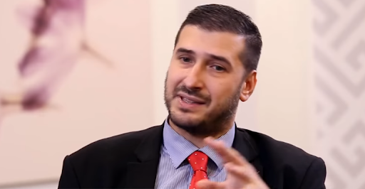 Θεία
