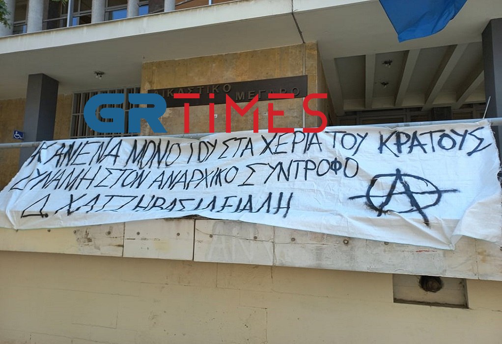 48χρονος