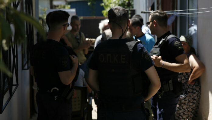 Ποινική δίωξη κατά αστυνομικού για τον μέχρι θανάτου ξυλοδαρμό 44χρονου