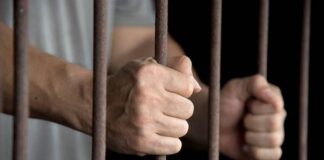 Προσωρινά κρατούμενος ο λιμενικός που κατηγορούνταν για ασέλγεια σε βάρος ανηλίκων κρατούμενος