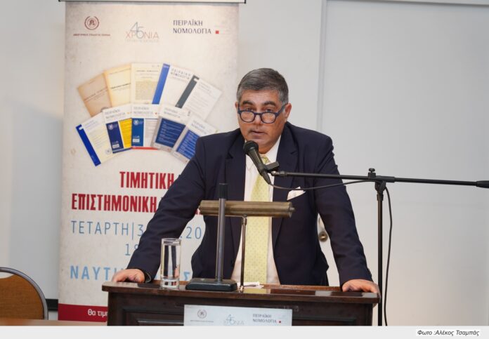 Πολυχρόνης Περιβολάρης Περιβολάρης