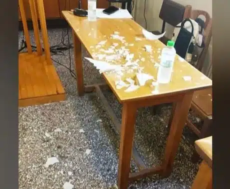 Πρωτοδικείο Νάουσας πολυέλαιος Πρωτοδικείο Νάουσας