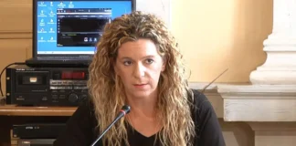 δικηγόρος δήμου Πάρου